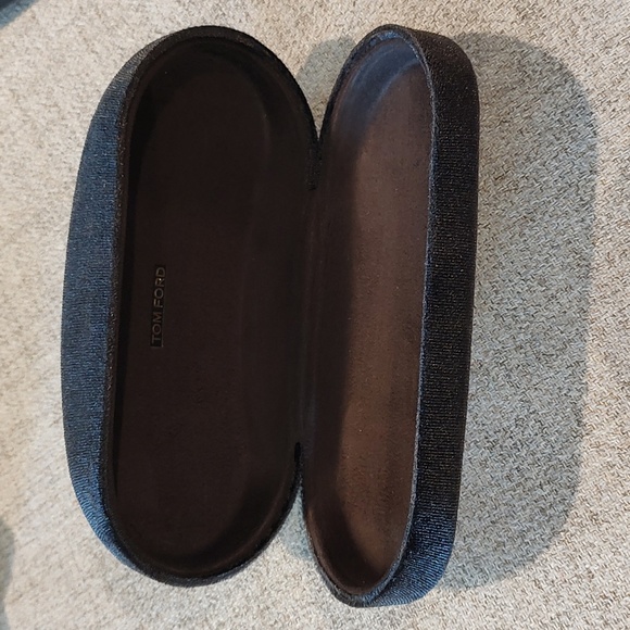 Tom Ford Eyeglass Case-Black Velvety soft-used - Picture 3 of 3